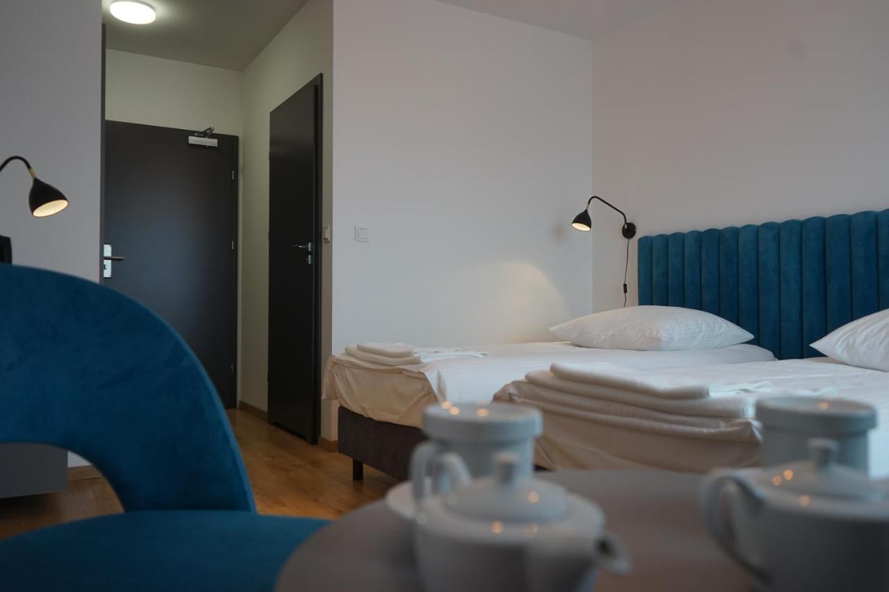 Hotel Art Cafe Nakło nad Notecią エクステリア 写真